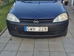 Blå Begagnad 2011 Opel Combo Minibuss | 28 500 kr (Bra pris)