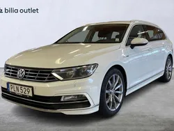 Vit Begagnad 2017 VW Passat R-line Kombi | 129 900 kr (Marknadspris)