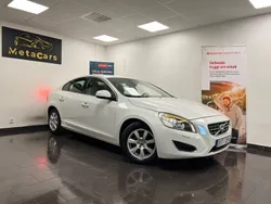 Vit Begagnad 2012 Volvo S60 Momentum Sedan | 79 900 kr (Marknadspris)