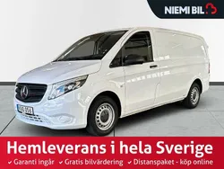 Vit Begagnad 2022 Mercedes Vito Minibuss | 279 900 kr