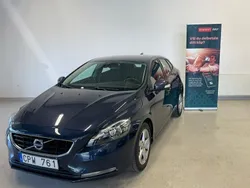 Blå Begagnad 2013 Volvo V40 Kinetic Kombi | 89 300 kr (Marknadspris)