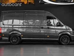 Grå Ny 2025 VW Crafter SE Van | 748 750 kr (Marknadspris)