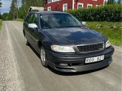 Grå Begagnad 2000 Opel Omega Kombi | 32 000 kr