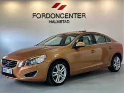 Brun Begagnad 2012 Volvo S60 Summum Sedan | 139 900 kr (Marknadspris)