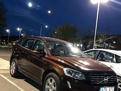 Brun Begagnad 2014 Volvo XC60 Momentum SUV | 128 500 kr (Bra pris)
