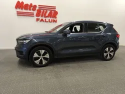 Mörkblå Begagnad 2021 Volvo XC40 Momentum SUV | 359 900 kr (Lite dyr)