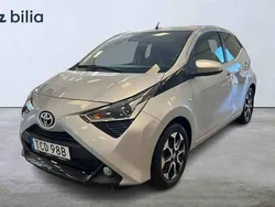 Silver Begagnad 2021 Toyota Aygo Halvkombi | 139 900 kr