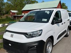 Vit Begagnad 2023 Fiat Doblò Minibuss | 312 375 kr