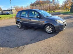 Grå Begagnad 2007 Ford Fiesta Halvkombi | 18 500 kr (Bra pris)