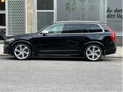 Svart Begagnad 2017 Volvo XC90 R-Design SUV | 425 000 kr (Marknadspris)