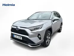 Silver Begagnad 2022 Toyota RAV4 Hybrid SUV | 419 900 kr (Bra pris)
