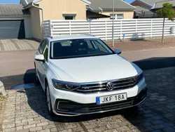 Vit Begagnad 2020 VW Passat GTE Kombi | 185 000 kr (Bra pris)