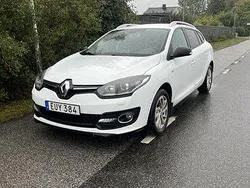 Vit Begagnad 2015 Renault Mégane GrandTour LIMITED Kombi | 82 000 kr (Lite dyr)