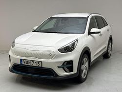 Vit Begagnad 2022 Kia e-Niro SUV | 165 000 kr (Bra pris)