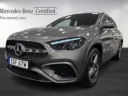 Mörkgrå (grå) Begagnad 2025 Mercedes GLA250 AMG SUV | 479 000 kr (Marknadspris)