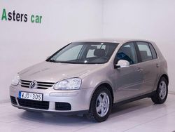 Ljusbrun Begagnad 2004 VW Golf IV Trendline Halvkombi | 29 900 kr (Marknadspris)