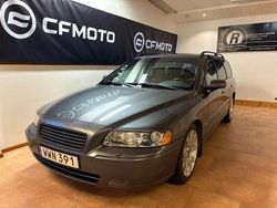 Grå Begagnad 2006 Volvo V70 Momentum Kombi | 42 900 kr (Marknadspris)