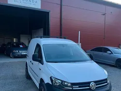 Vit Begagnad 2017 VW Caddy Minibuss | 119 900 kr (Marknadspris)
