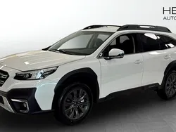 Vit (white) Ny 2024 Subaru Outback SUV | 474 900 kr
