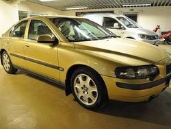 Gul Begagnad 2001 Volvo S60 Business Edition Sedan | 19 000 kr (Marknadspris)