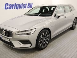 Silver (silver metallic) Begagnad 2025 Volvo V60 Core Kombi | 495 000 kr (Dyr)