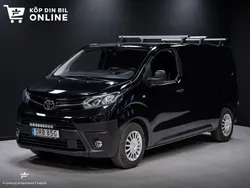 Svart Begagnad 2020 Toyota Proace Van | 229 900 kr (Marknadspris)