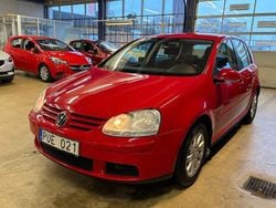 Röd Begagnad 2008 VW Golf VI Halvkombi | 34 900 kr (Marknadspris)