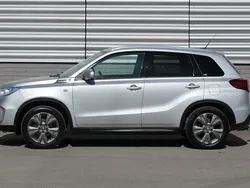 Silver Begagnad 2018 Suzuki Vitara SUV | 169 500 kr (Marknadspris)
