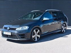 Svart Begagnad 2016 VW Golf VII R Kombi | 219 900 kr (Marknadspris)