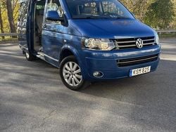 Blå Begagnad 2011 VW Multivan Highline Van | 169 000 kr