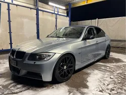 Grå Begagnad 2006 BMW 330 Comfort Edition Sedan | 40 000 kr (Superpris)