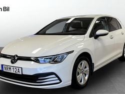 Vit Begagnad 2022 VW Golf VIII Life Kombi | 249 500 kr (Marknadspris)