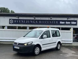 Vit Begagnad 2015 VW Caddy Minibuss | 59 900 kr