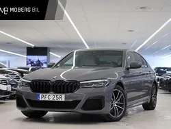 Grå Begagnad 2020 BMW 530e M Sport Sedan | 349 900 kr