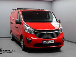 Röd Begagnad 2016 Opel Vivaro Van | 124 900 kr (Marknadspris)