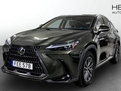 Grön (green) Begagnad 2024 Lexus NX450h+ Business Edition SUV | 599 000 kr (Lite dyr)