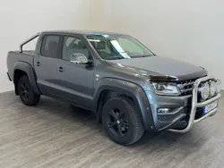 Grå Begagnad 2017 VW Amarok Highline Pickup | 319 000 kr (Marknadspris)