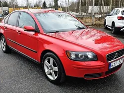 Röd Begagnad 2006 Volvo S40 Sedan | 49 900 kr (Lite dyr)