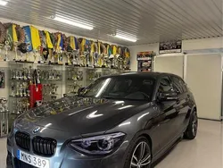 Grå Begagnad 2014 BMW M135 Halvkombi | 279 000 kr (Dyr)