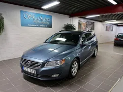 Blå Begagnad 2013 Volvo V70 Momentum Kombi | 109 000 kr (Marknadspris)