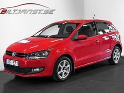 Röd Begagnad 2011 VW Polo Halvkombi | 79 900 kr (Marknadspris)