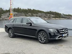 Svart Begagnad 2018 Mercedes E220 Kombi | 285 000 kr (Marknadspris)