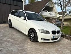 Vit Begagnad 2012 BMW 320 Kombi | 80 000 kr (Bra pris)