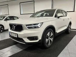 Vit Begagnad 2019 Volvo XC40 Momentum SUV | 224 500 kr (Lite dyr)