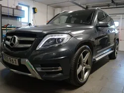 Mörkgrå (gråmetallic) Begagnad 2015 Mercedes GLK350 AMG SUV | 179 500 kr (Marknadspris)