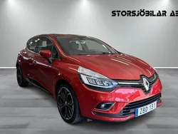Röd Begagnad 2018 Renault Clio IV Intens Halvkombi | 109 001 kr (Marknadspris)