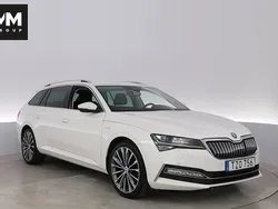 Vit Begagnad 2020 Skoda Superb LAURIN & KLEMENT Kombi | 274 000 kr (Marknadspris)