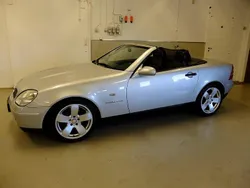 Grå Begagnad 2000 Mercedes SLK230 Cab | 79 000 kr