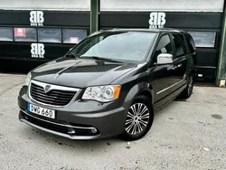 Grå Begagnad 2014 Lancia Voyager Minibuss | 119 900 kr (Marknadspris)