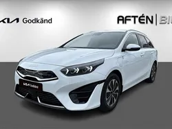 Vit Begagnad 2022 Kia Ceed Sportswagon Advance Kombi | 249 000 kr (Marknadspris)